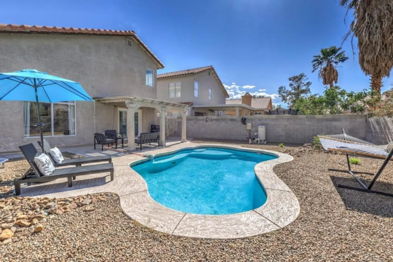 Home In Vegas With Pool Las Vegas
